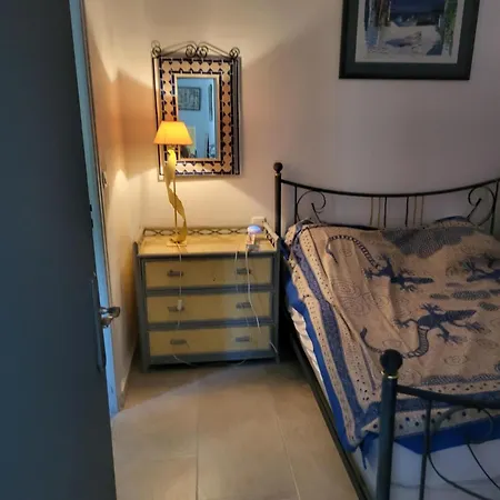 Maison A Sur بيت للعطل *
